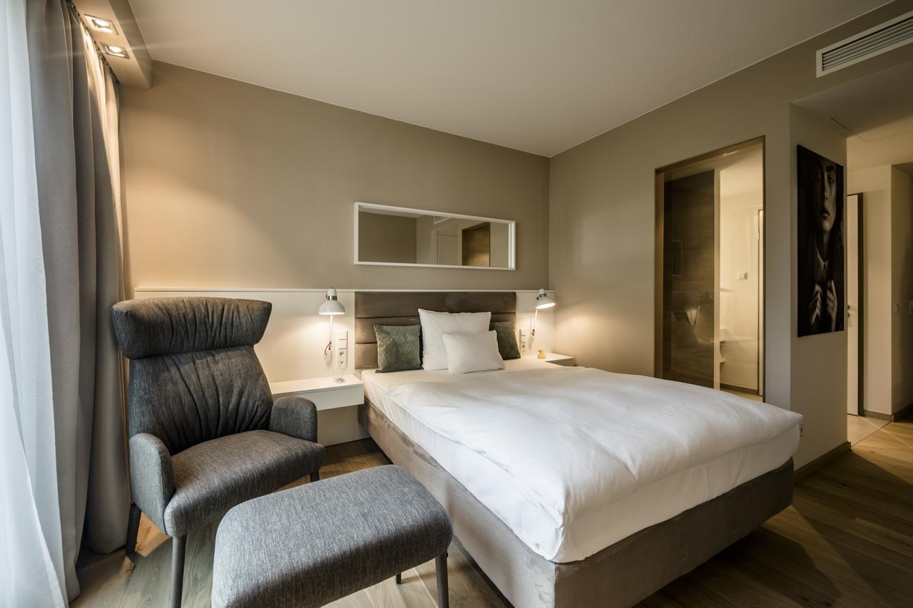Superior Single Room,1654255193:JPEG